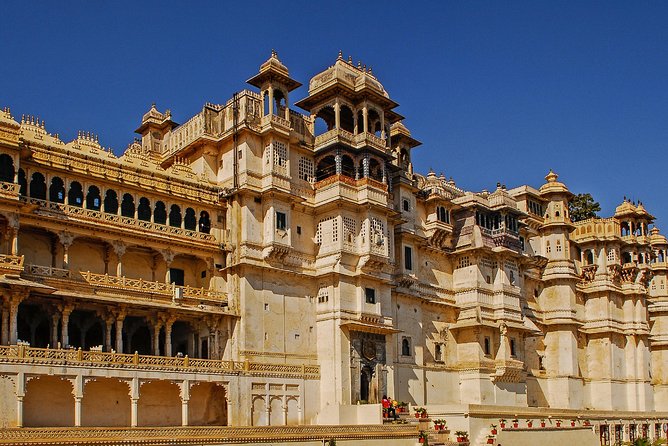 Highlights of Udaipur (Guided Half-Day Car Tour) - Discover Jagdish Temple