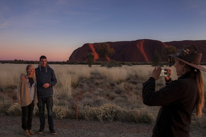Highlights of Uluru Including Sunrise and Breakfast - Witnessing the Sunrise