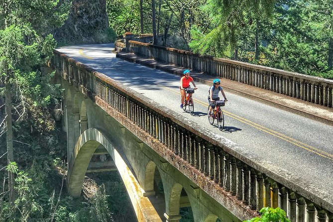 Hike and Bike Tour to Columbia River Gorge Waterfalls - Traveler Requirements