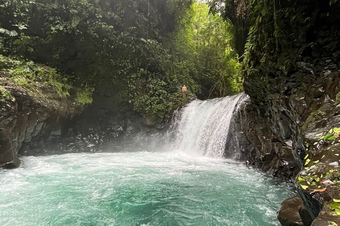 Hike and Explore La Poza River - Key Points