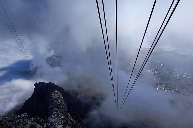 Hike Table Mountain via India Venster Morning Tour - Ascending India Venster