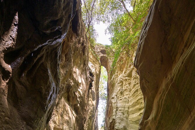 Hike the Gorgeous Gorge - Meeting Point and Pickup