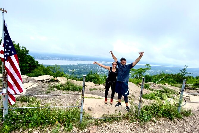 Hike/Wineries/Walkway Over the Hudson/1 Night Hotel/Hudson Valley - Availability and Accessibility
