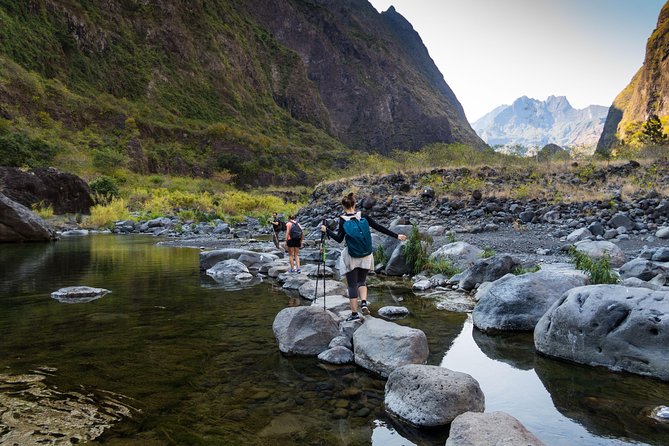 Hiking: Authentic Immersion in Mafate - Meeting and End Points