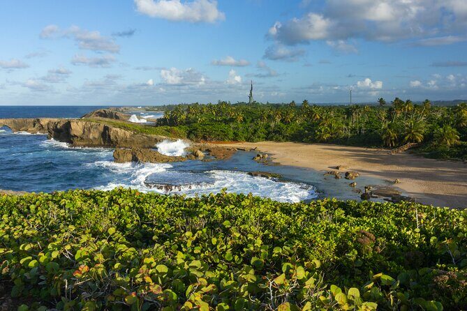 Hiking, Cliffs, Cave, and Taino Legends - Key Points