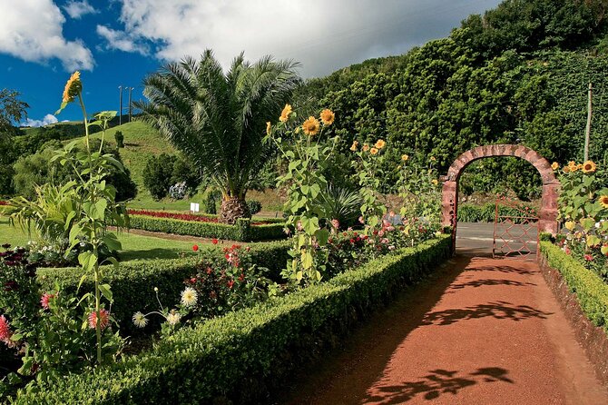 Hiking Faial Da Terra + Van Tour Nordeste - Ponta Delgada Departure