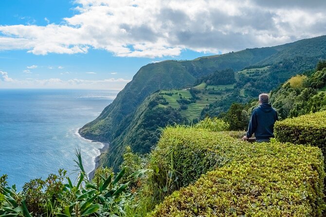 Hiking Faial Da Terra + Van Tour Nordeste - Lunch at Salto Do Prego