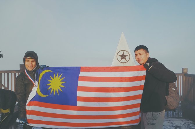 Hiking Fansipan in 2 Days - Itinerary and Highlights