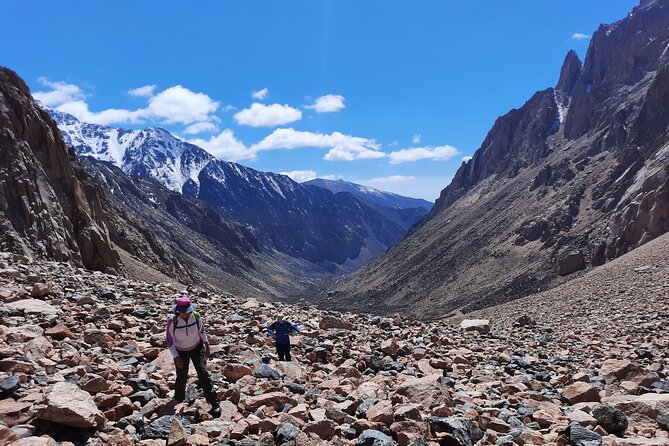 Hiking in Cajón De Los Arenales From Mendoza or Uco Valley - Key Points