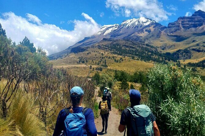 Hiking in Iztaccihuatl Volcano - Who Should Consider This Tour?