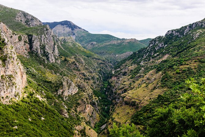 Hiking in Ridomo Gorge With Picnic - Activity Overview