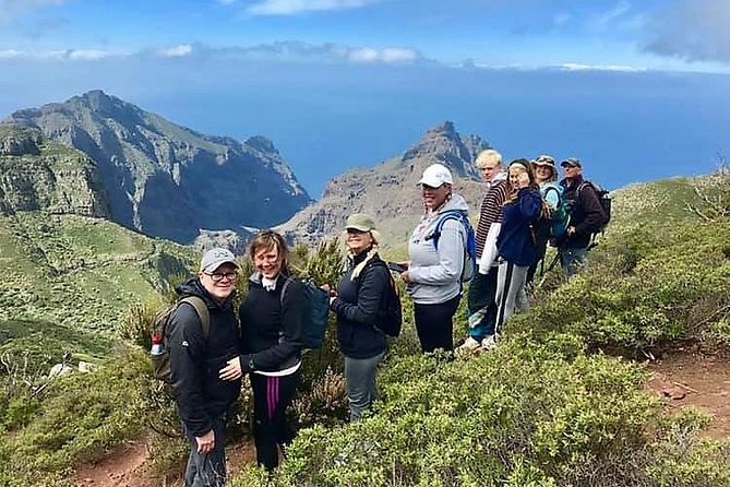 Hiking in Tenerifes Great Outdoors - Capturing Breathtaking Photography Opportunities