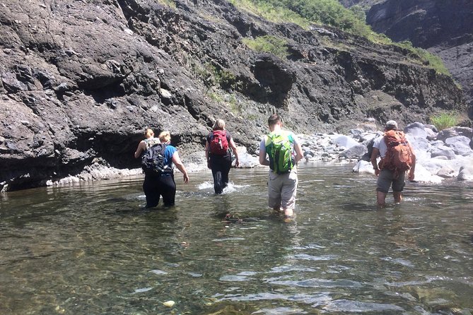Hiking: La Chapelle, Cilaos. - Language Considerations