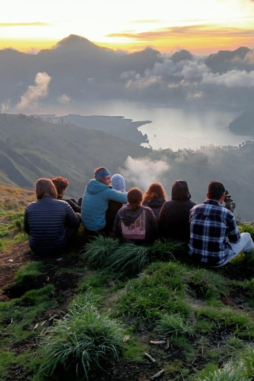 Hiking Mount Rinjani 1 Night 2 Days Senaru Scoond Summit - Key Points