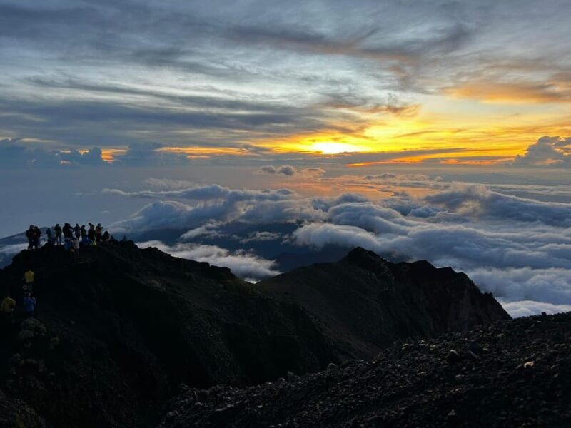 Hiking Mount Rinjani 1 Night 2 Days Senaru Scoond Summit - Itinerary Details