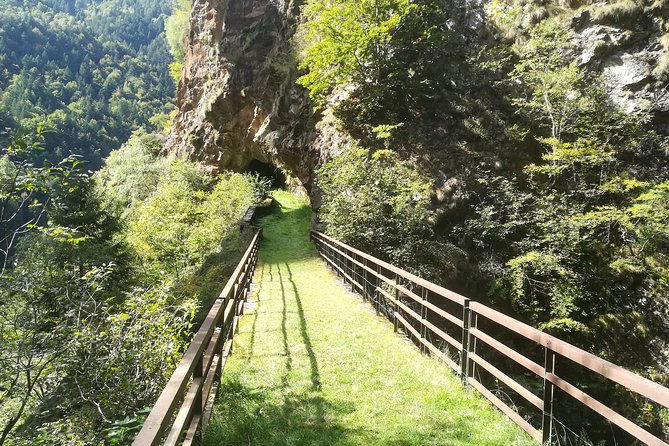 HIKING The Bridge in the Sky - Valtellina - Inclusions and Exclusions