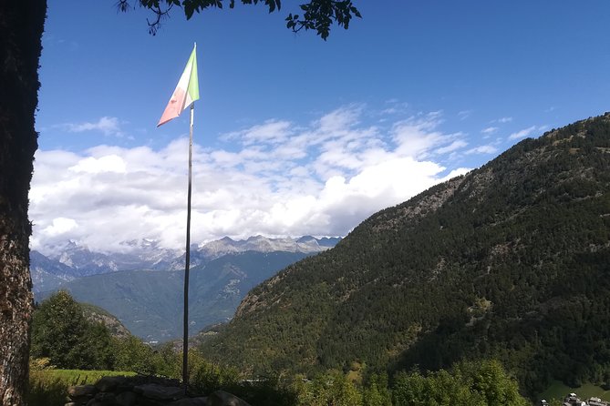 HIKING The Bridge in the Sky - Valtellina - Booking Information