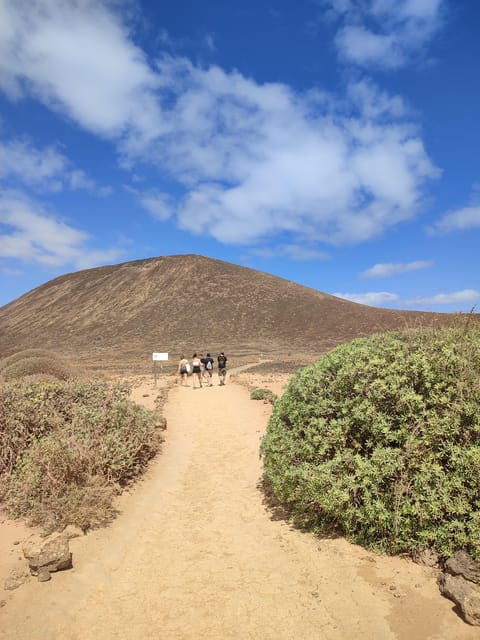 Hiking the Natural Park of Lobos Island - About the Local Guide