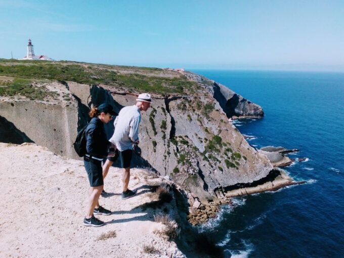 Hiking Tour to the Footprints of Dinosaurs in Espichel Cape - Getting to the Tour