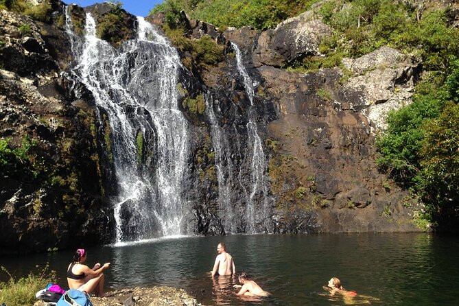 Hiking Trip Full-Day: the Magnificent 7 Waterfalls Sept Cascades Including Lunch - Safety and Hiking Equipment