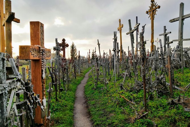 Hill of Crosses / 2 Countries in 1 Day - Accessibility and Participation