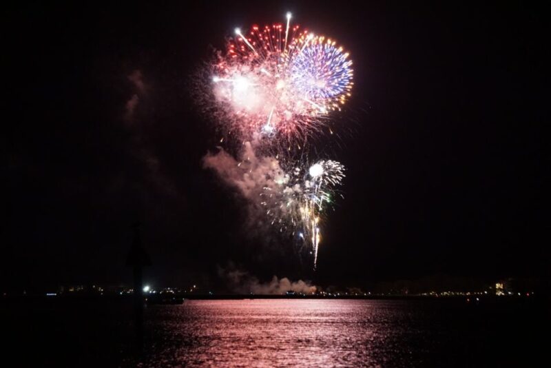 Hilton Head Island: Dolphin Tour at Sunset & Fireworks Show - Booking Information