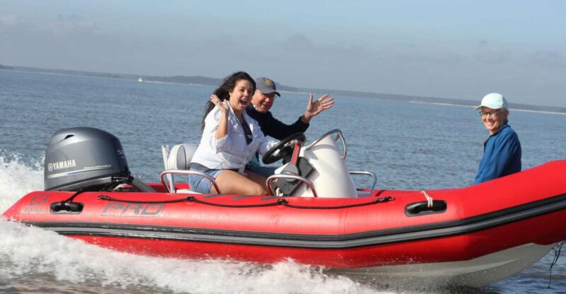 Hilton Head Island: Mini Boat Dolphin Tour - Tour Duration and Group Size