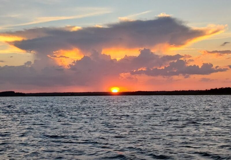 Hilton Head Island: Sunset Dolphin Watching Tour - Itinerary and Highlights