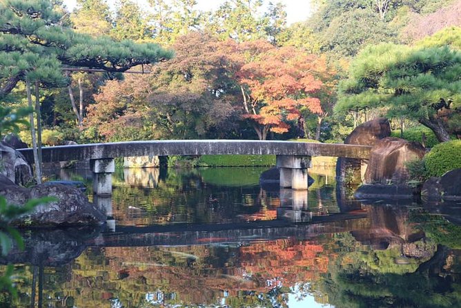 HIMEJI CASTLE Custom Tour With Private Car and Driver (Max 9 Pax) - Tour Accessibility