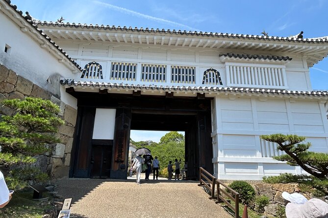Himeji Castle Tour and Craft Experience - Navigating the Tour With Ease and Convenience