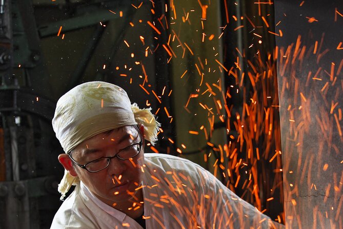 Himeji Castle Tour and Sword Smithing Observation - Private Tour Experience and Meeting Point