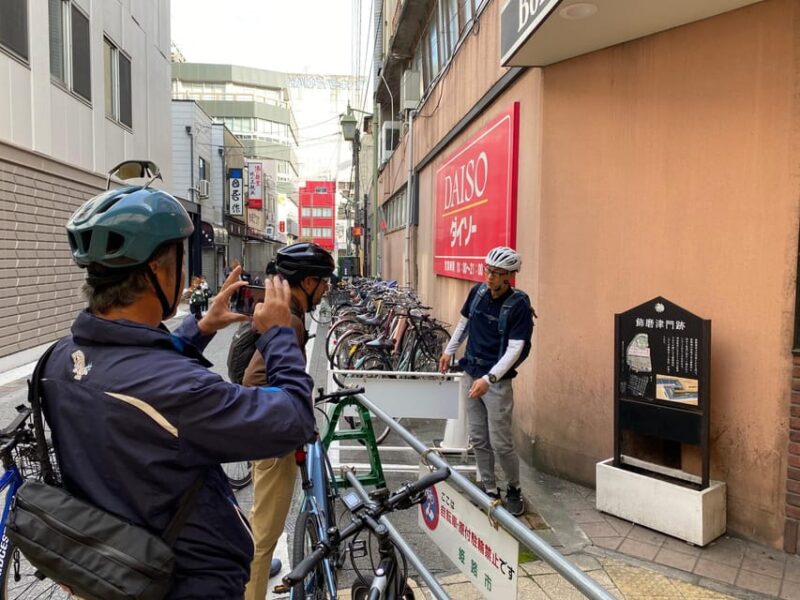 Himeji: E-Bike Tour of the Old Town and Himeji Castle - Learning About Local History and Legends