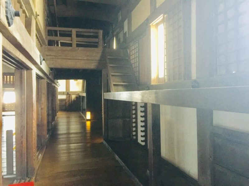 Himeji: Private Guide Tour of the Castle From Osaka or Kyoto - Cultural and Historical Insights