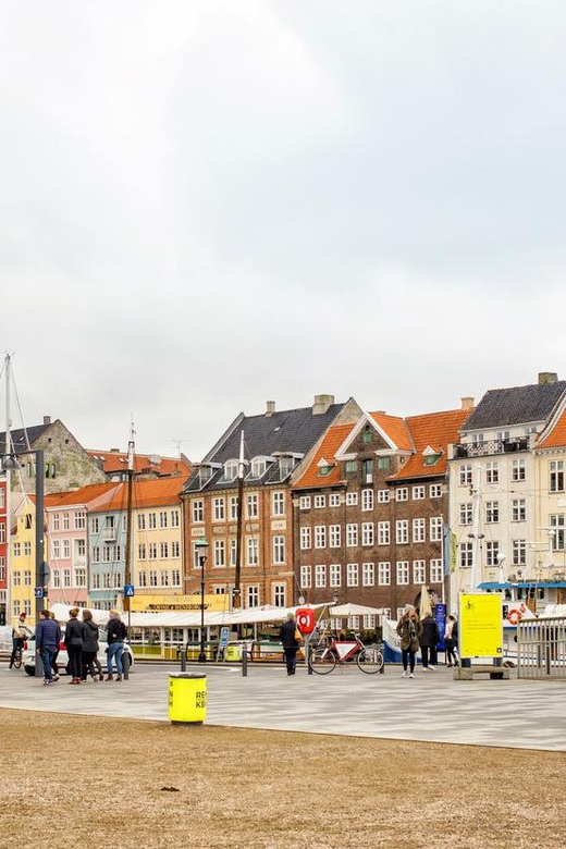 Hippies & Christianshavn - Public Walking Tour - 90 Minutes - Exploring Christianshavn