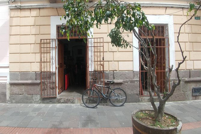 HIPstoric Quito Day Tour - Pickup Information