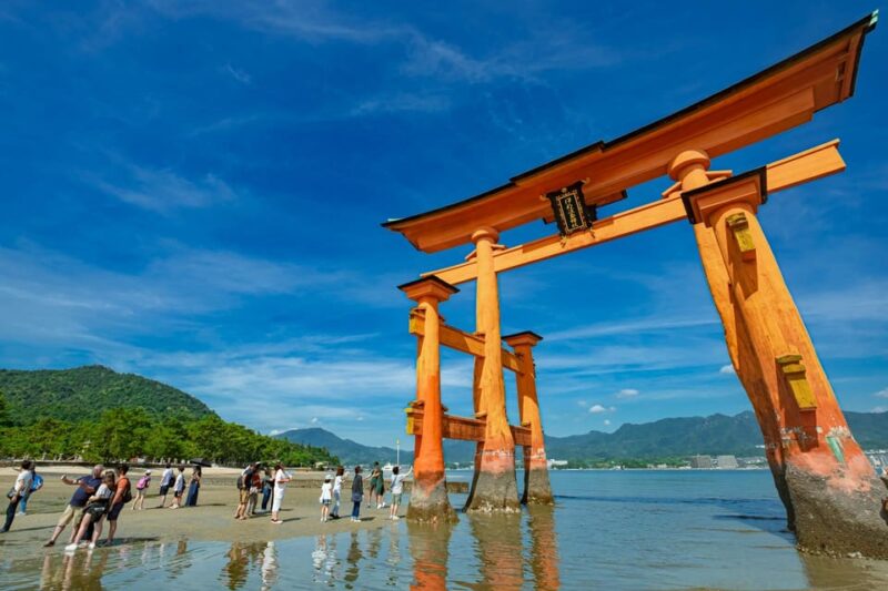 Hiroshima: 1-Day Hiroshima and Miyajima Tour - Exploring Shukkei-en Garden
