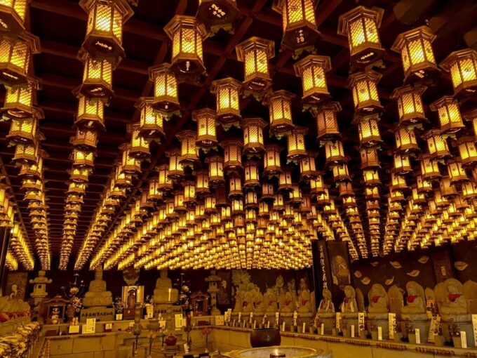 Hiroshima: 1-Day Hiroshima and Miyajima Tour - Ferrying to Miyajima Island