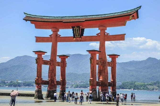 Hiroshima and Miyajima by Bike and Boat - Indulging in the Local Cuisine