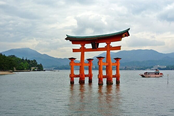 Hiroshima and Miyajima Day Trip With Itsukushima Shrine & Ferry - Schedule and Availability