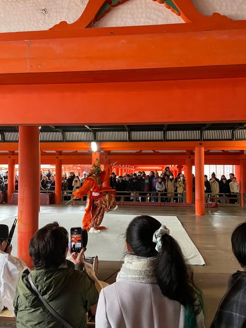 Hiroshima and Miyajima Satisfying Private Tour With a Local - Guide and Experience