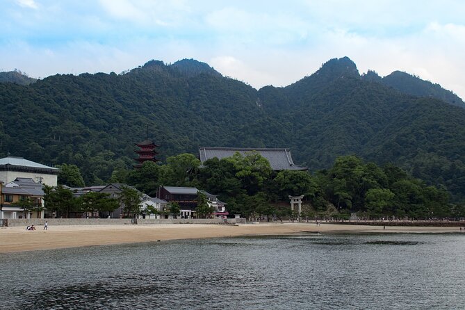 Hiroshima and Miyashima Private Spanish Tour - Highlights of the Tour