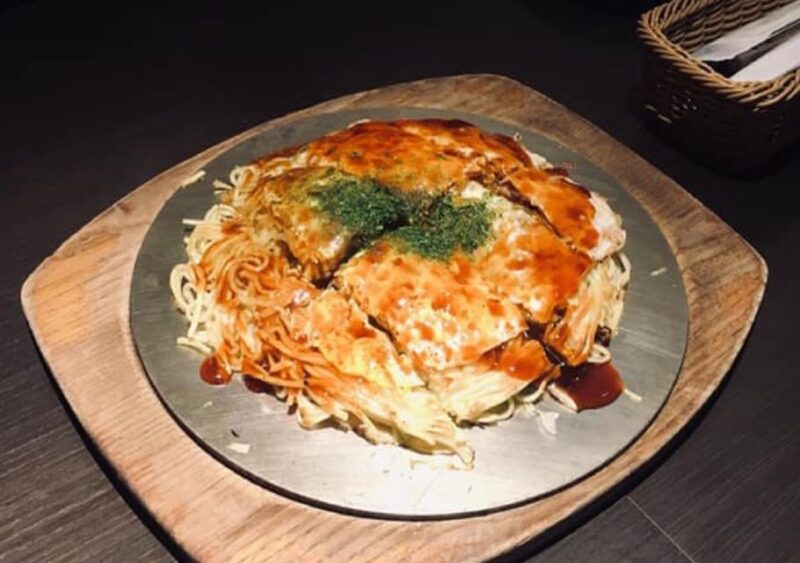 Hiroshima: Best of Hiroshima Food Tour - Sampling Hiroshima-Style Okonomiyaki