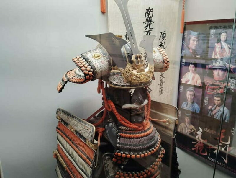 Hiroshima Castle 1h guide tour - Key Points