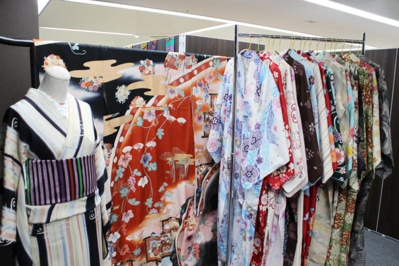 Hiroshima, Dressing Kimono and Strolling Around the Town - Important Considerations