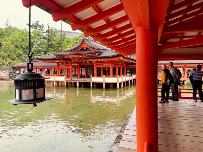 Hiroshima: Explore Miyajima Private Gem Tour W/Local 5hours - Tour Itinerary
