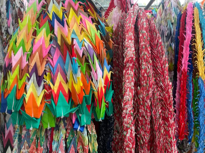 Hiroshima: Highlights Private Gem Tour With Local 3hours - Customizable Tour