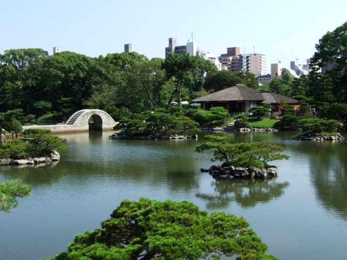Hiroshima: Highlights Private Gem Tour With Local 3hours - Frequently Asked Questions