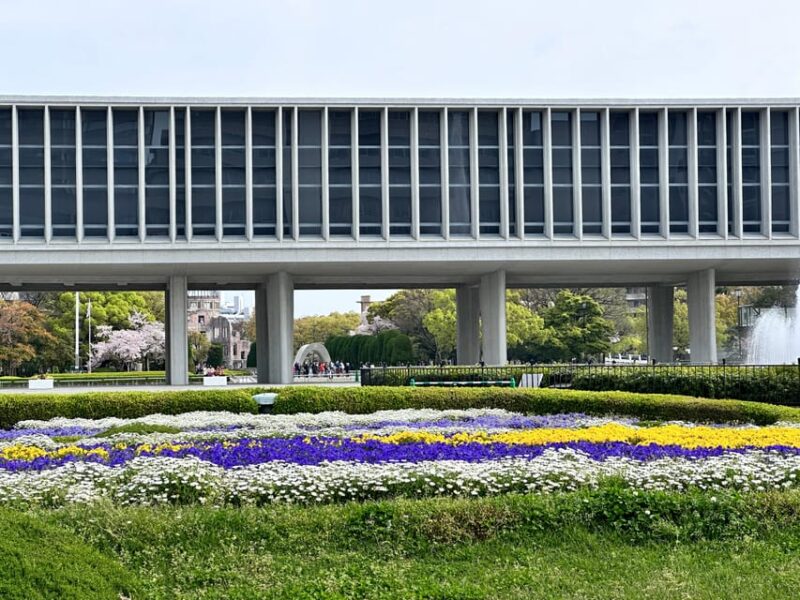 Hiroshima; Hiroshima Peace Memorial Museum and Castle Tour - Visiting Hiroshima Peace Memorial Museum