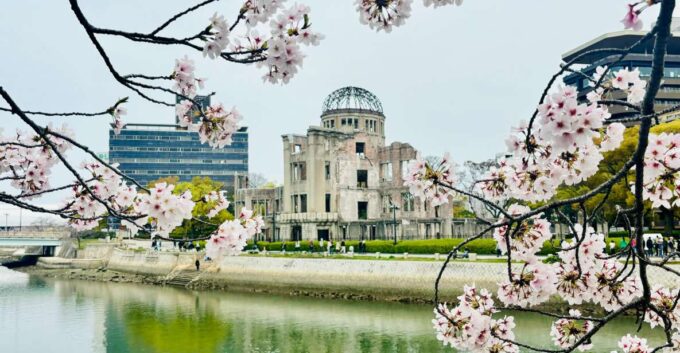 Hiroshima: History of Hiroshima Private Walking Tour - Hiroshima Memorial Sites