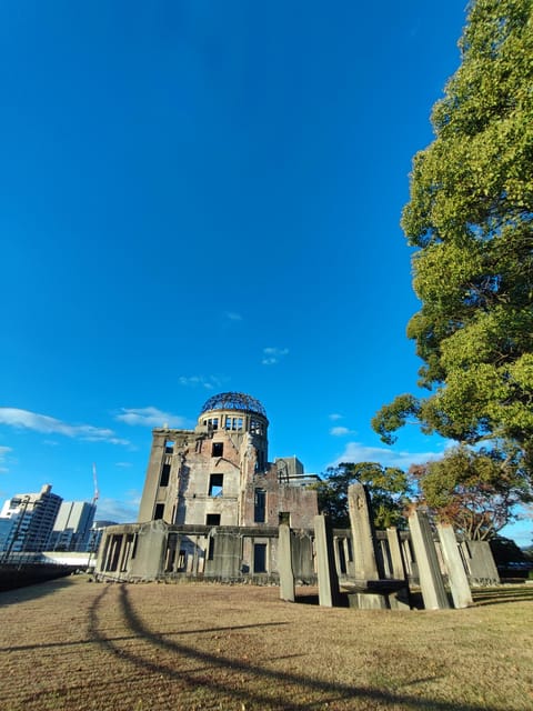 Hiroshima Imaginary Experience - Exploring Hiroshimas Peace Sites